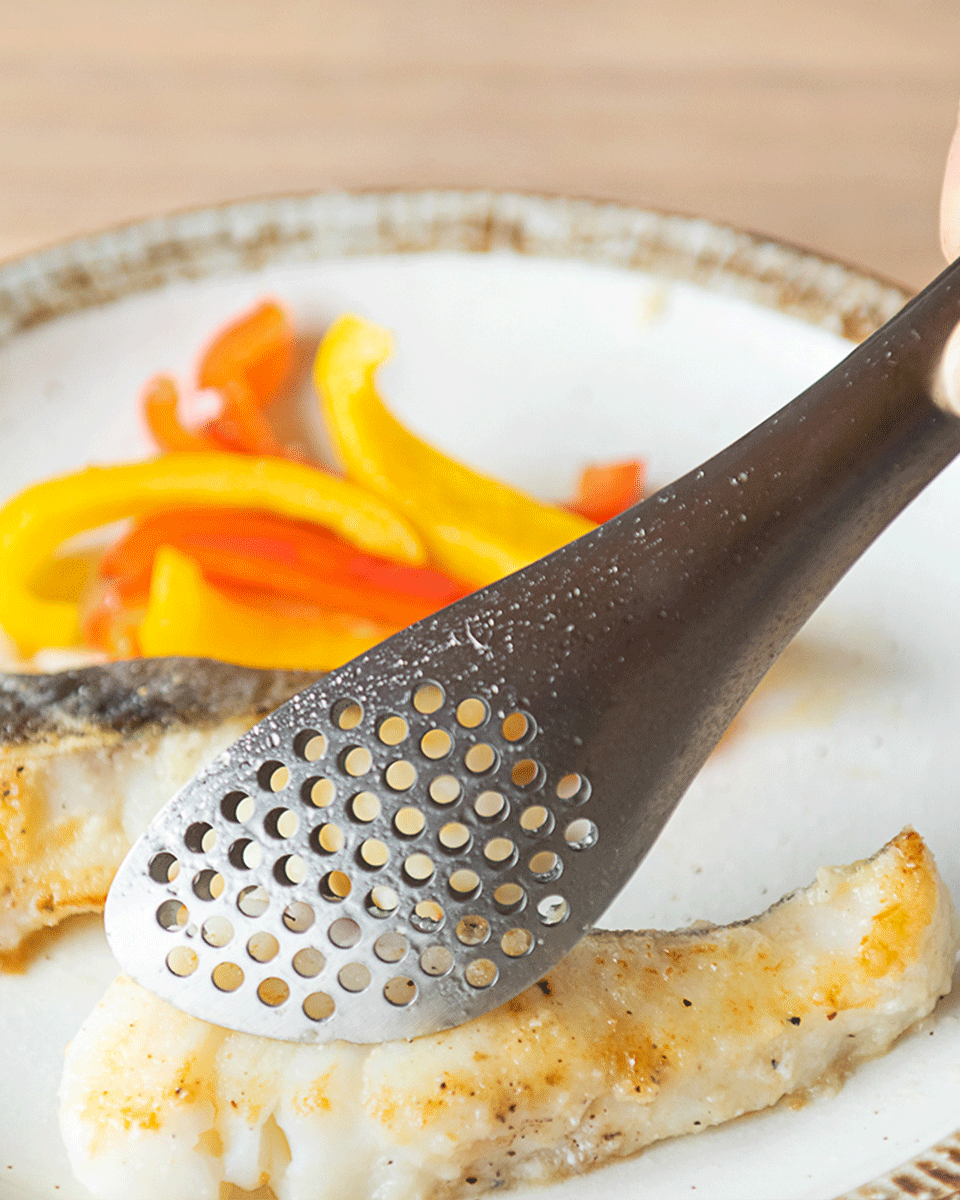 Sori Yanagi Stainless Steel Perforated Tongs